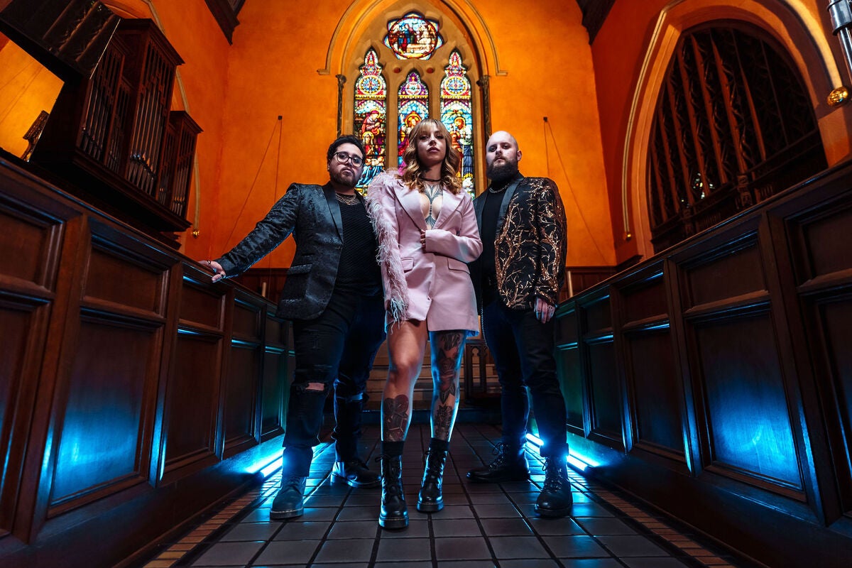 Gore. press photo.jpg