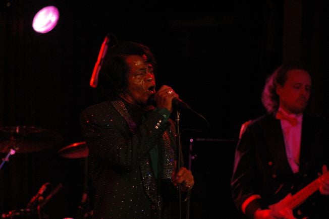 James_Brown_New_Years_Eve_2005_2.jpg