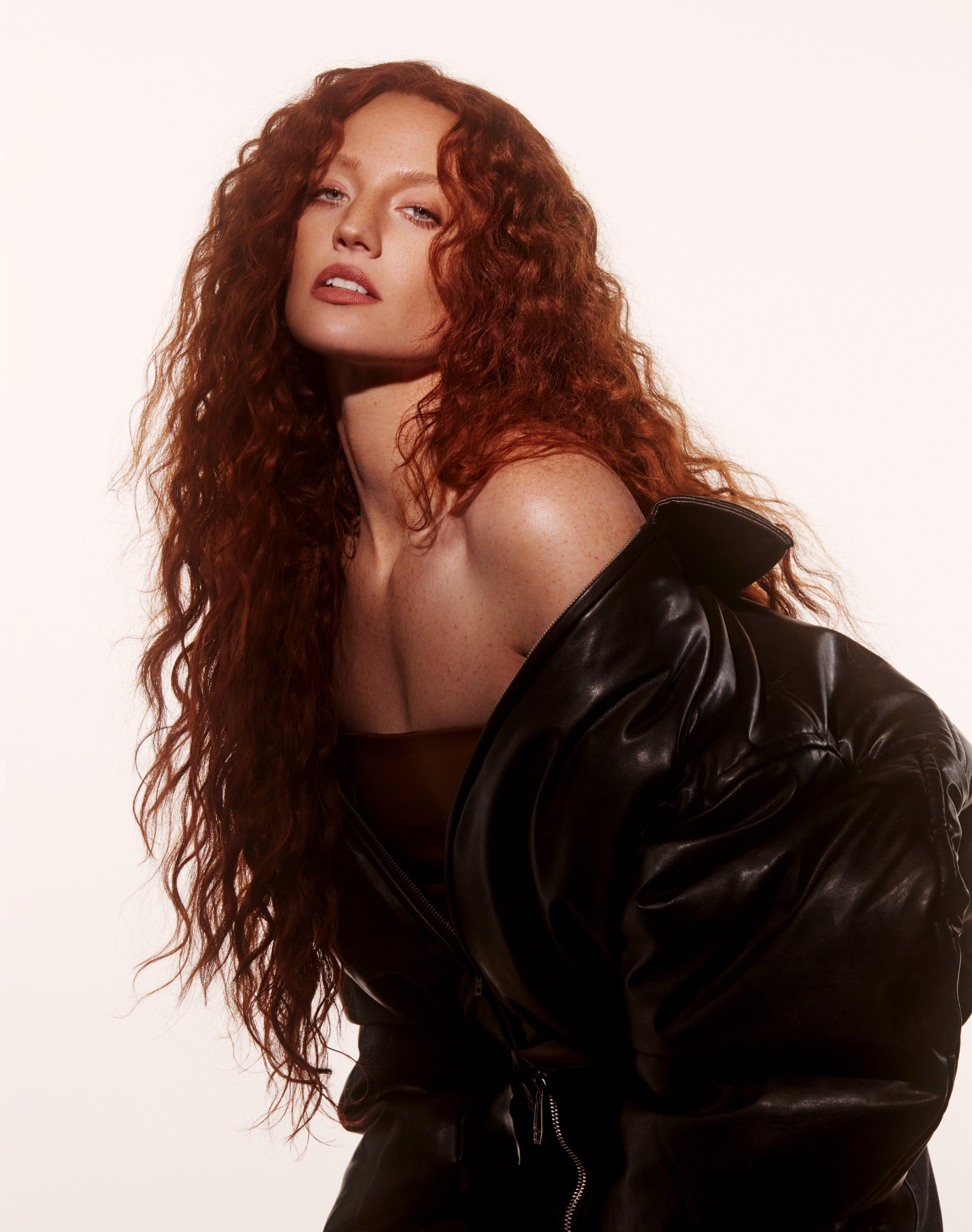 Jess Glynne.jpg
