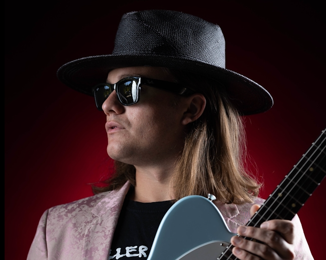 Robin Taylor Zander Photo Wide.png