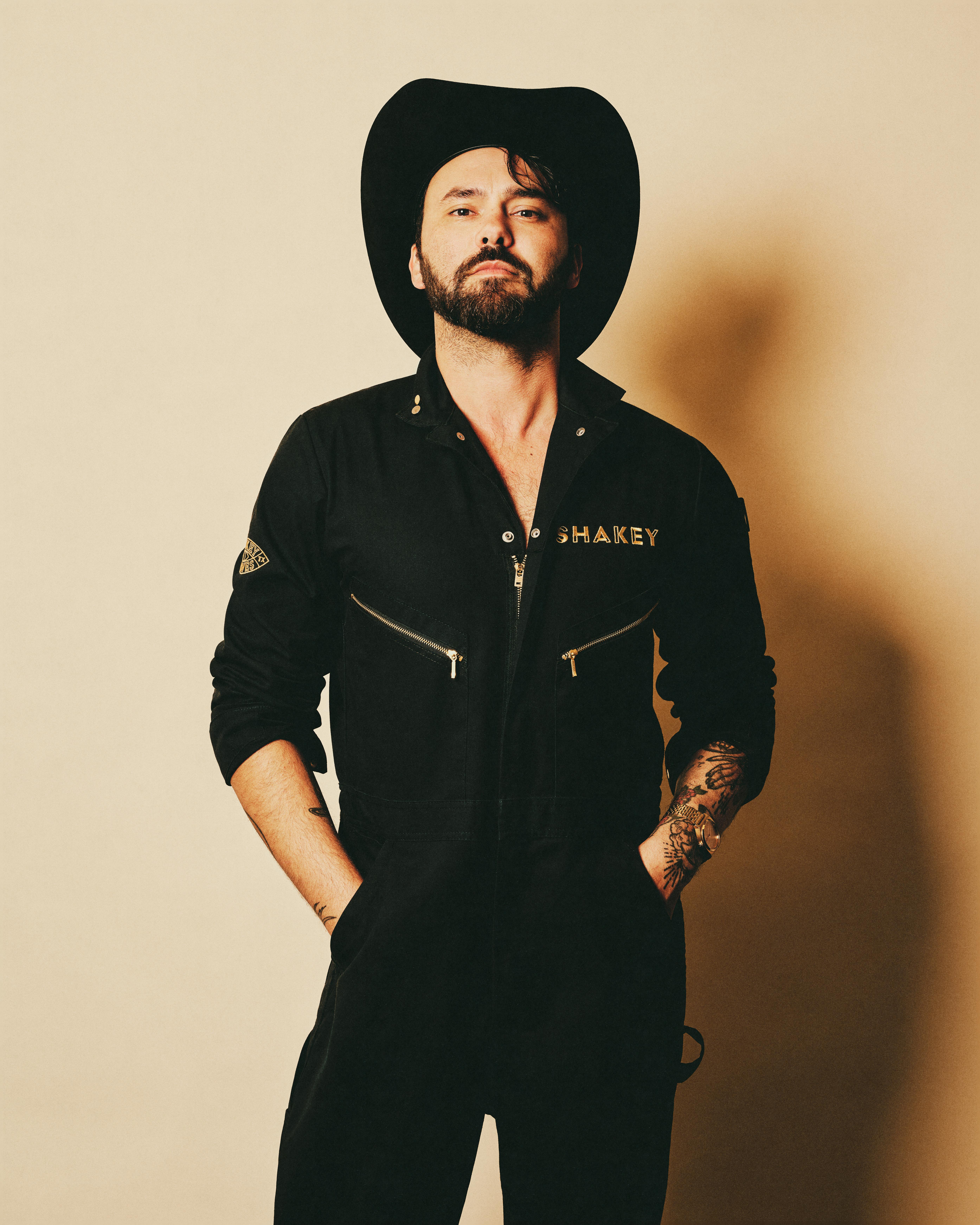 ShakeyGraves_aldenbonecutter 2 (wecompress.com).jpg