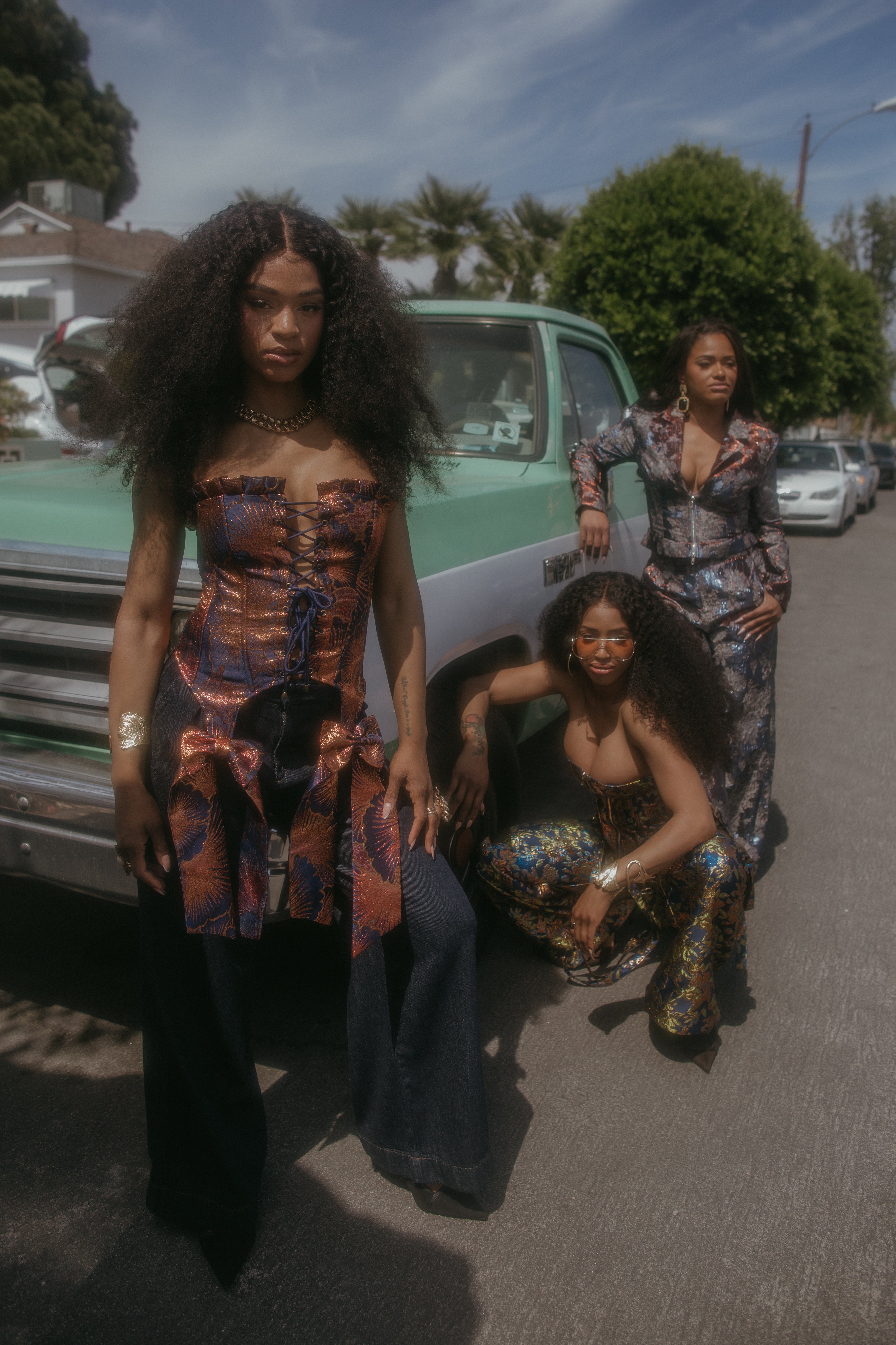 WomackSisters_1 (by Rosie Cohe).jpg